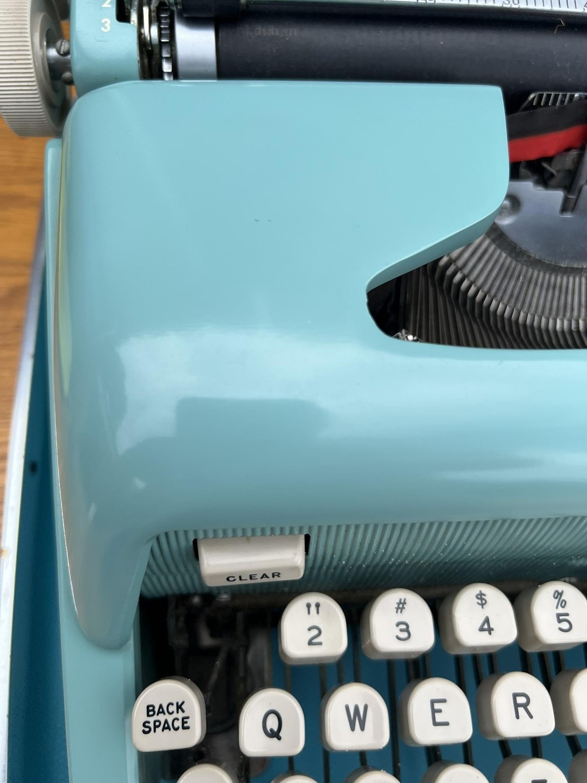 Vintage Royal Futura 600 Portable Manual Typewriter Aqua Blue W/ Carry Case