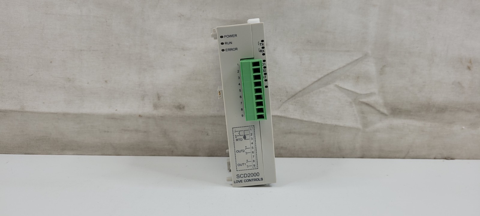 LOVE CONTROLS SCD2033 Process Temperature Controller SCD2000 Series NEW