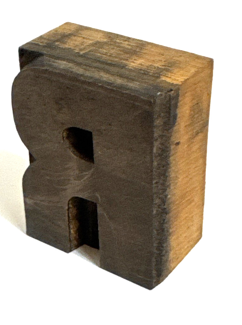Vintage Letterpress WOOD LETTER R “R” PRINT TYPE Printing 2″
