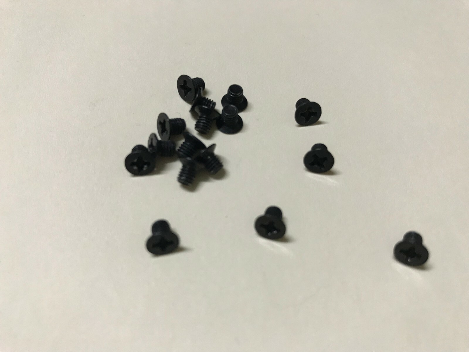 2.5″ SSD Hard Drive Phillips Screw SATA M3 x 4mm Lot of 16