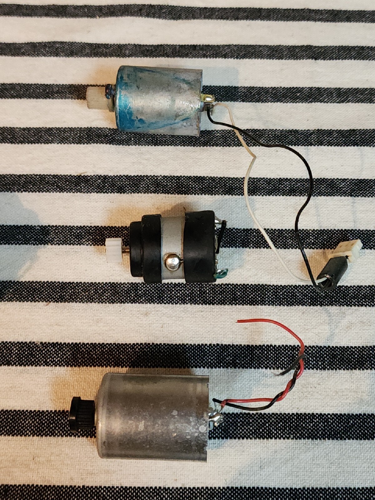 Hobby Motor Set Of 12 Unbranded – Branded