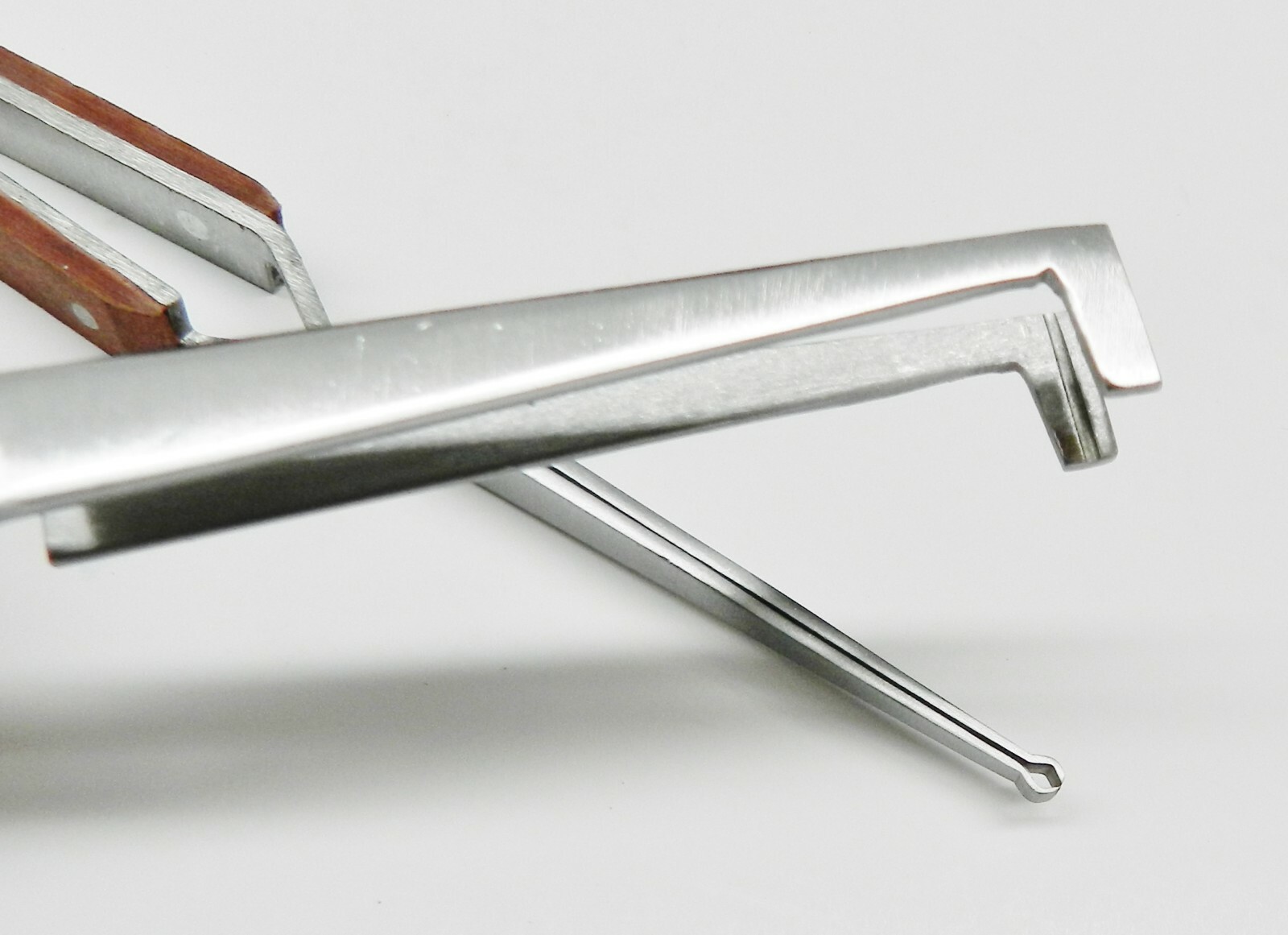 2 Fiber Grip Tweezers Cross Locking Straight & Bent Wire Holding Slotted Tweezer