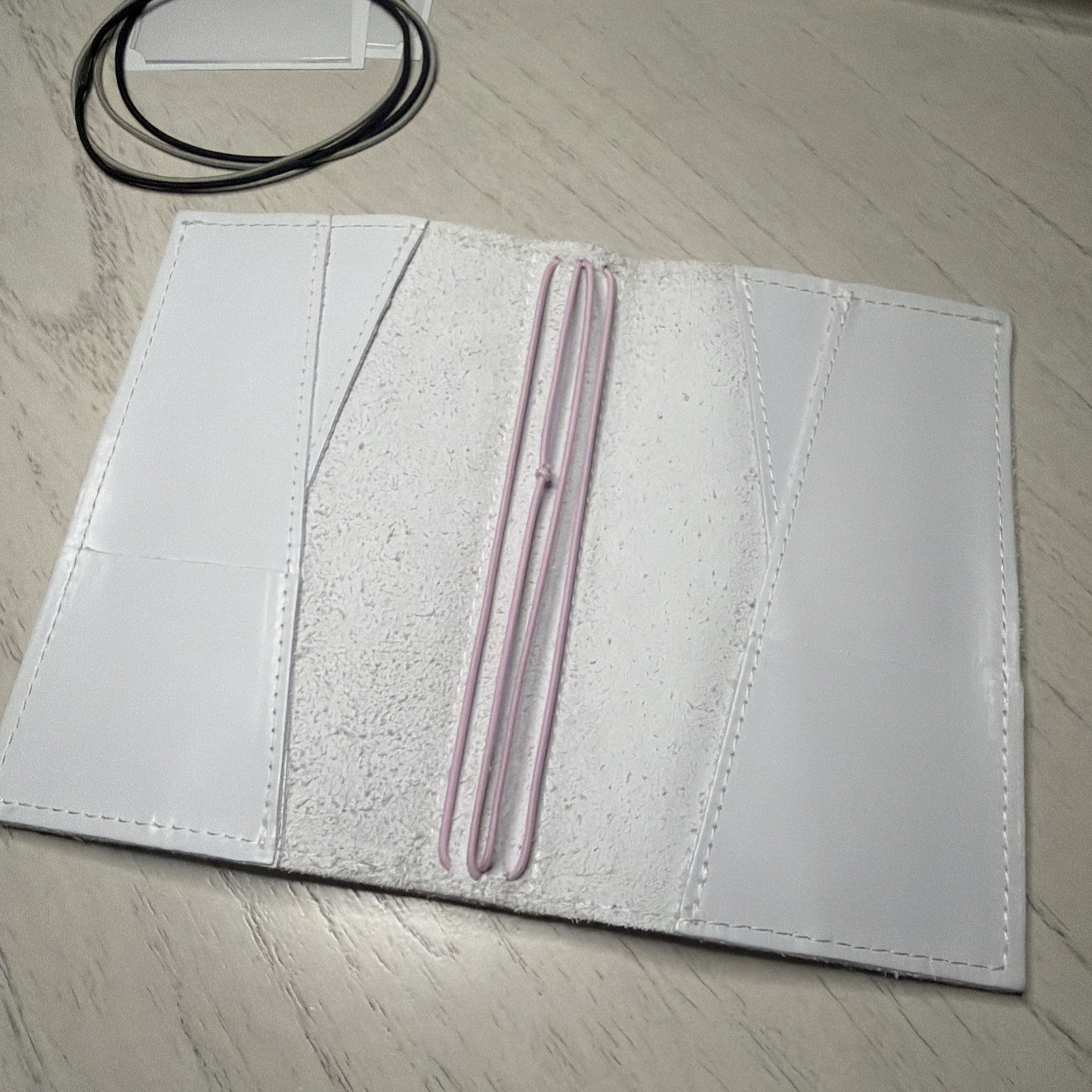 New Foxy Fix Leather White Pink Travelers Notebook Inserts Mystery Gifts 4.5 x 7
