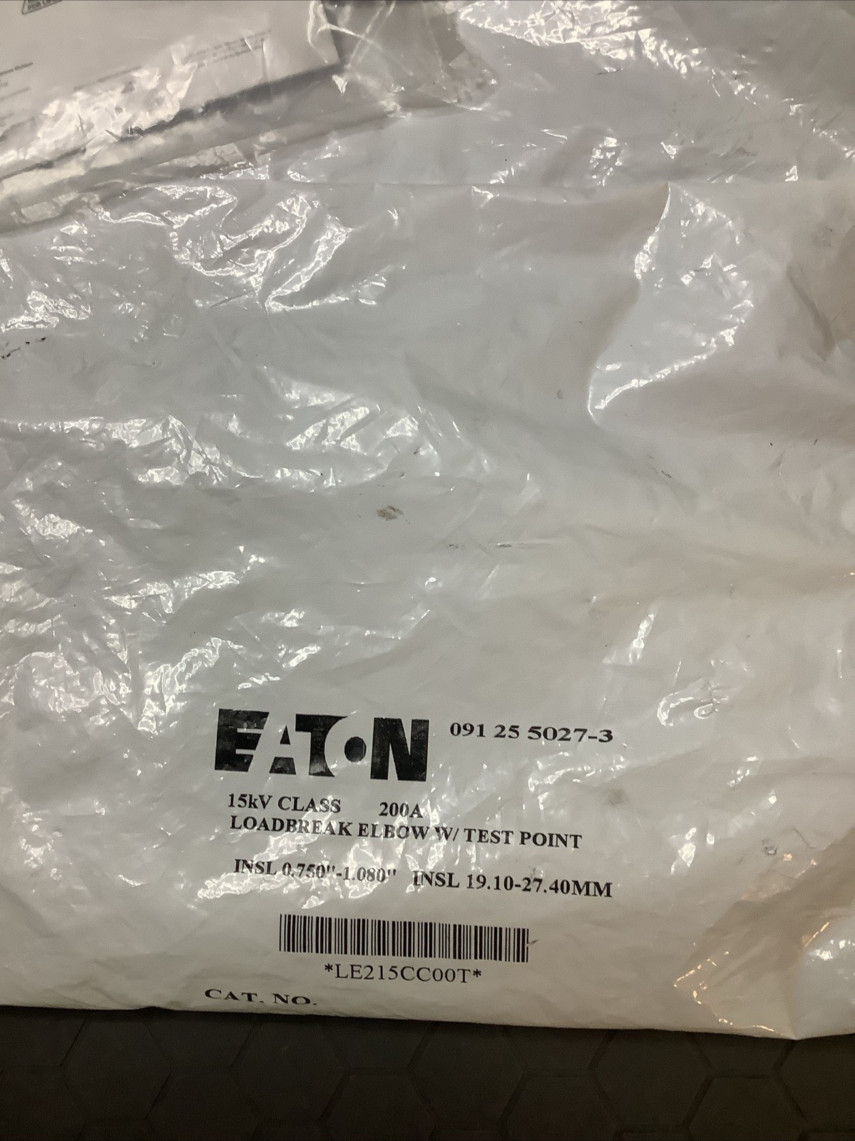Eaton LE215CC00T 15kV Class 200A 8.3/14.4kV Loadbreak Elbow Test Parts As Shown