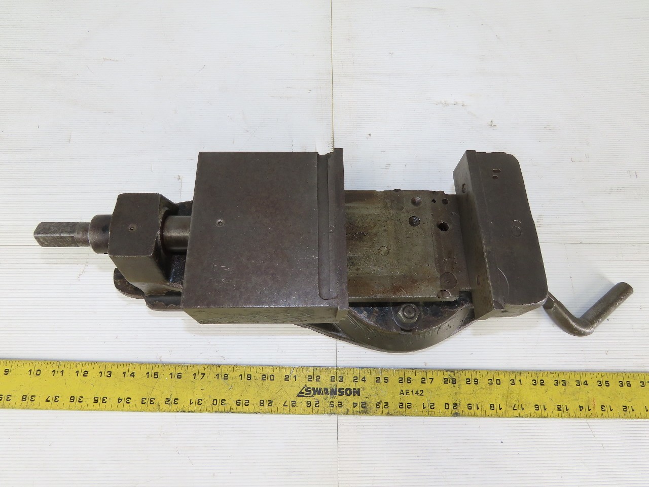 4-1/2″ Throat 6″ Machinist Swivel Base Vise Hard Jaws