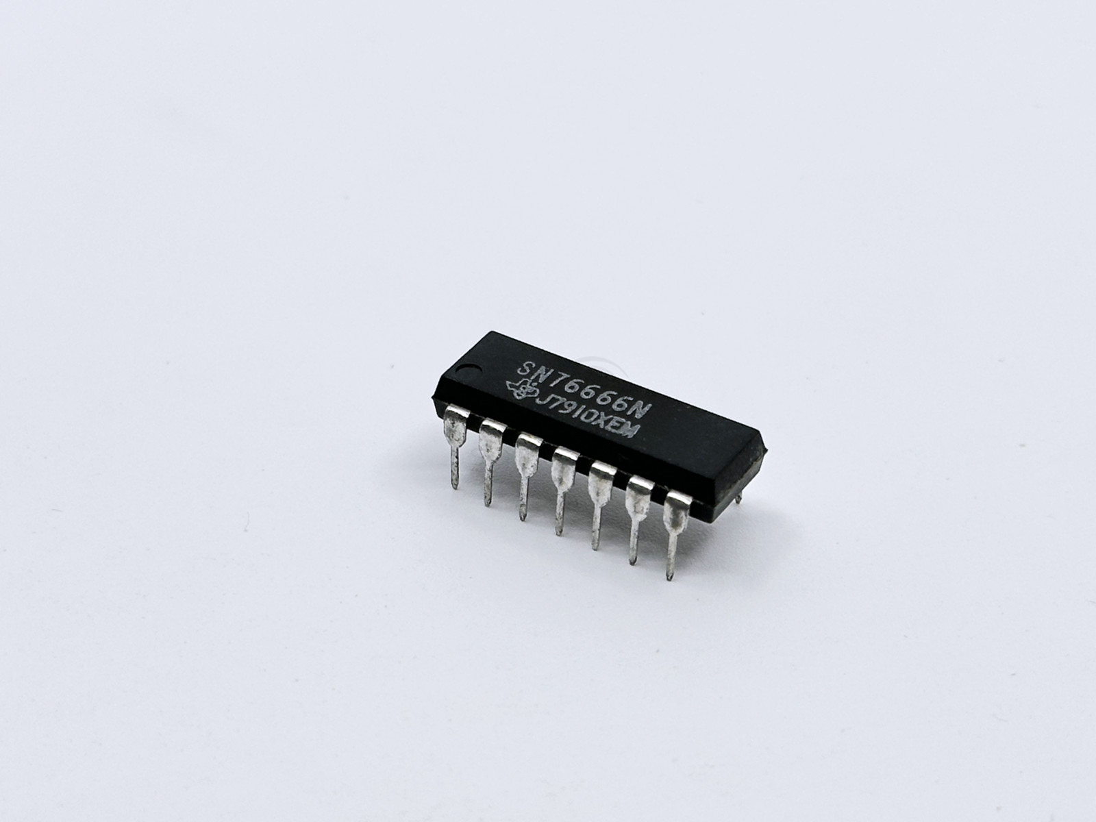 SN76666N TI TV Sound FM IF Limiter Amplifier Detector Electronic Attenuator 60dB