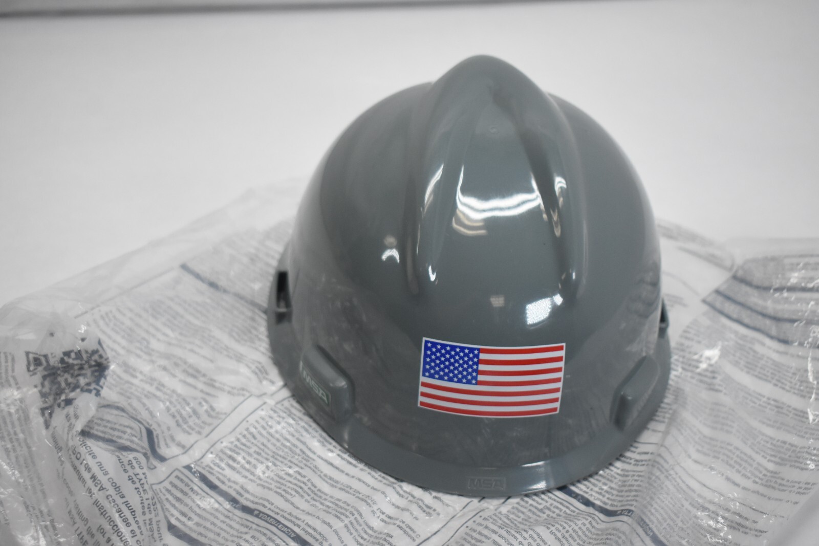 MSA V-Guard Type I Protective Helmet Gray Safety Hard Hat Branded 495736