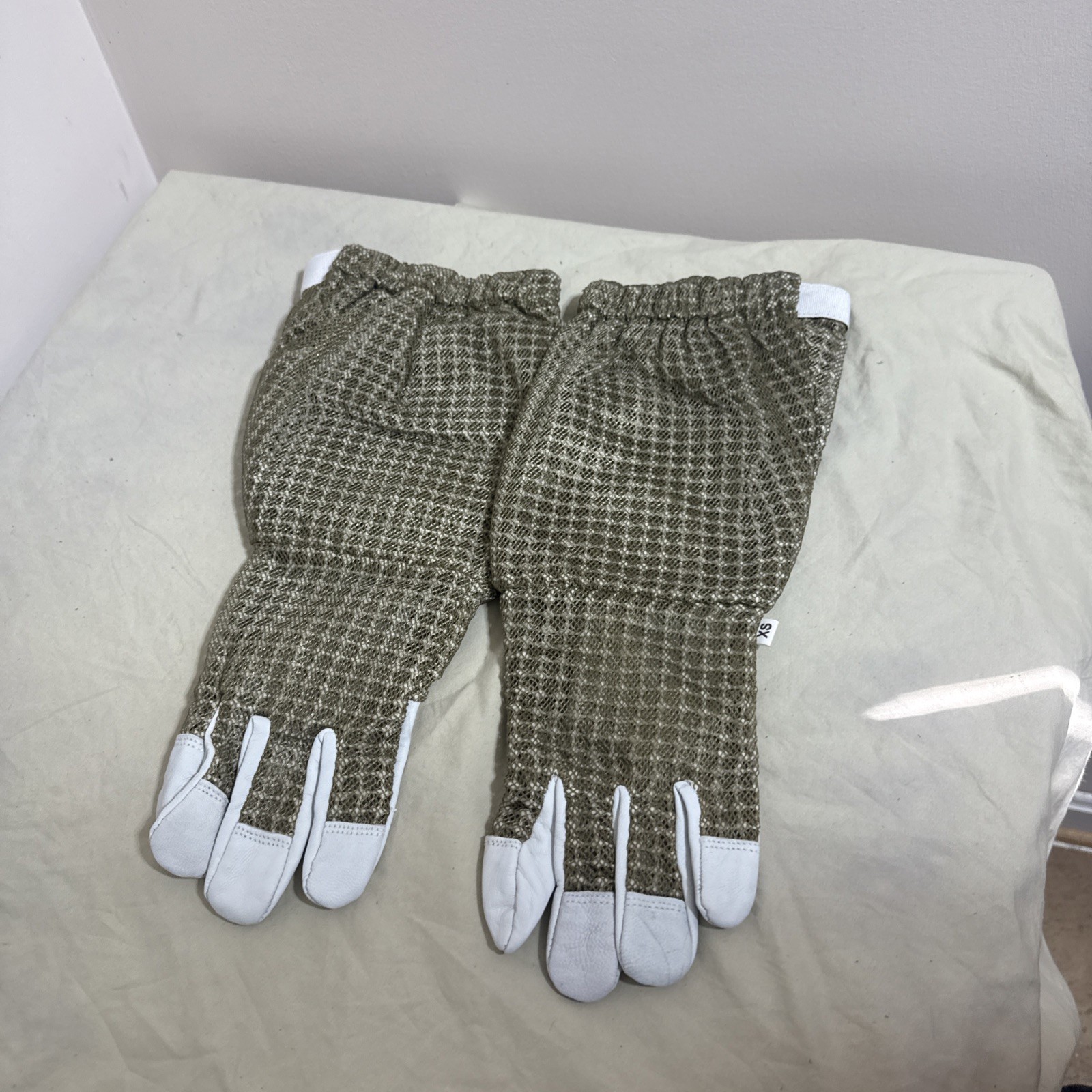 Honey Bee Vented Hand Glove Goat Skin Brown Short XSMALL 3 Layer Protection USA!