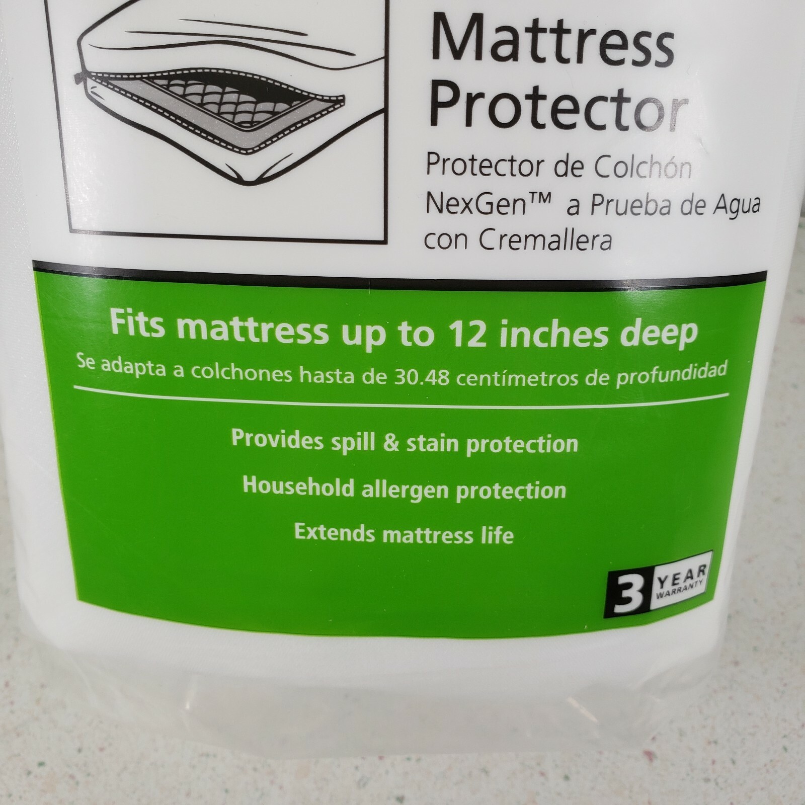 Mainstays Zippered NexGen Waterproof Allergy Relief Mattress Protector, Q 12″
