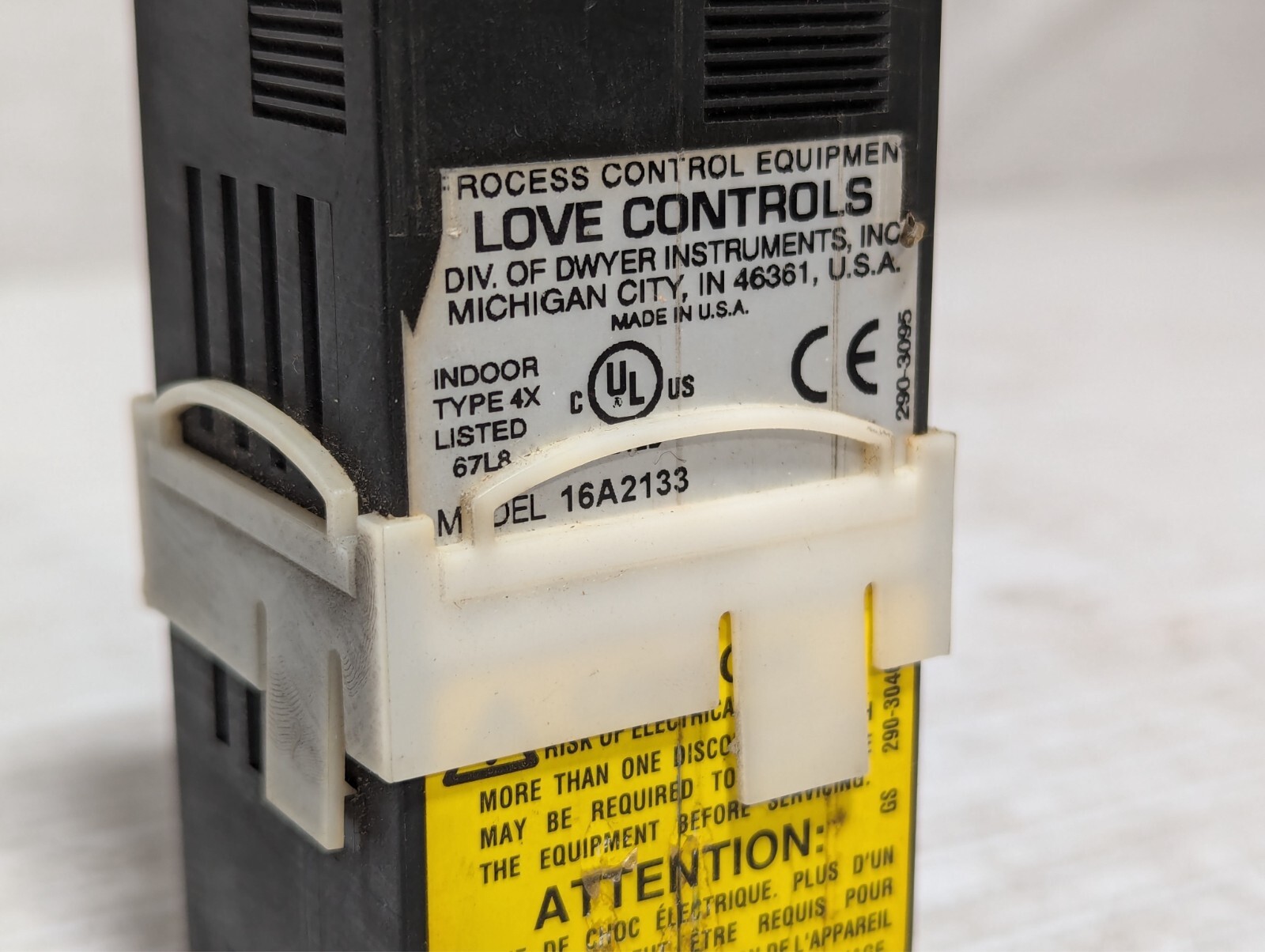 Love Controls 16A2133 Temperature / Process Controller Series 16A Indoor Dwyer