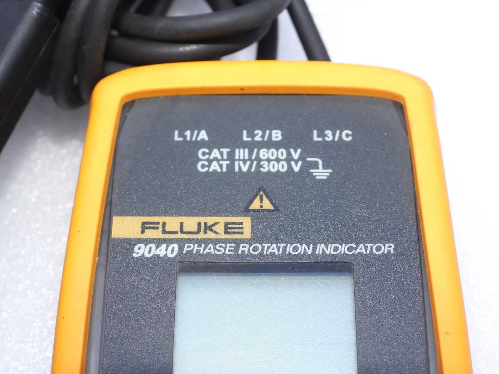 FLUKE 9040 PORTABLE 3-PHASE ROTATION INDICATOR TESTER CONTINUOUS OPERATION