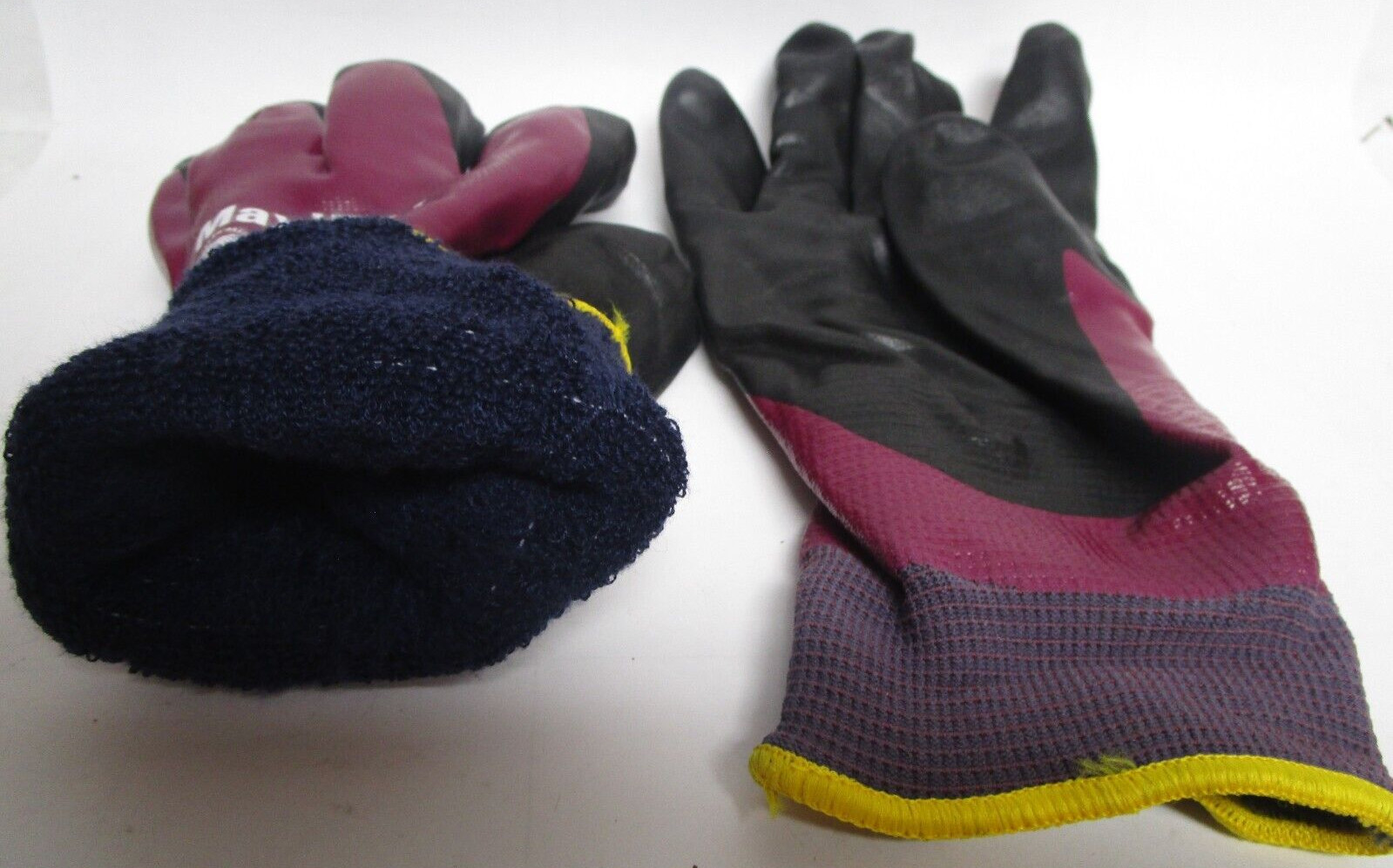 PIP 56-541XL MAXIDRY ZERO THERMAL LINED COLD COND GLOVES NITRILE FOAM PALM