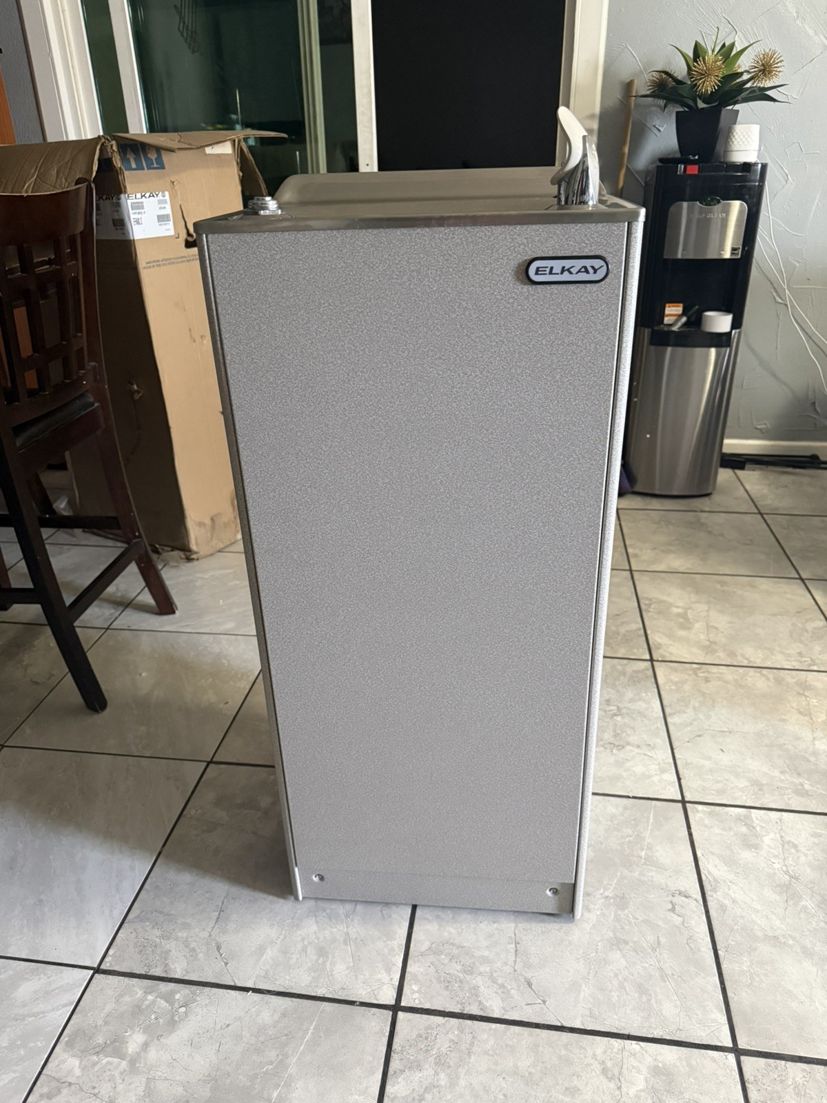 Elkay EFHA8L1Z 7.6 GPH Floor Mount with hot water tap open box never used