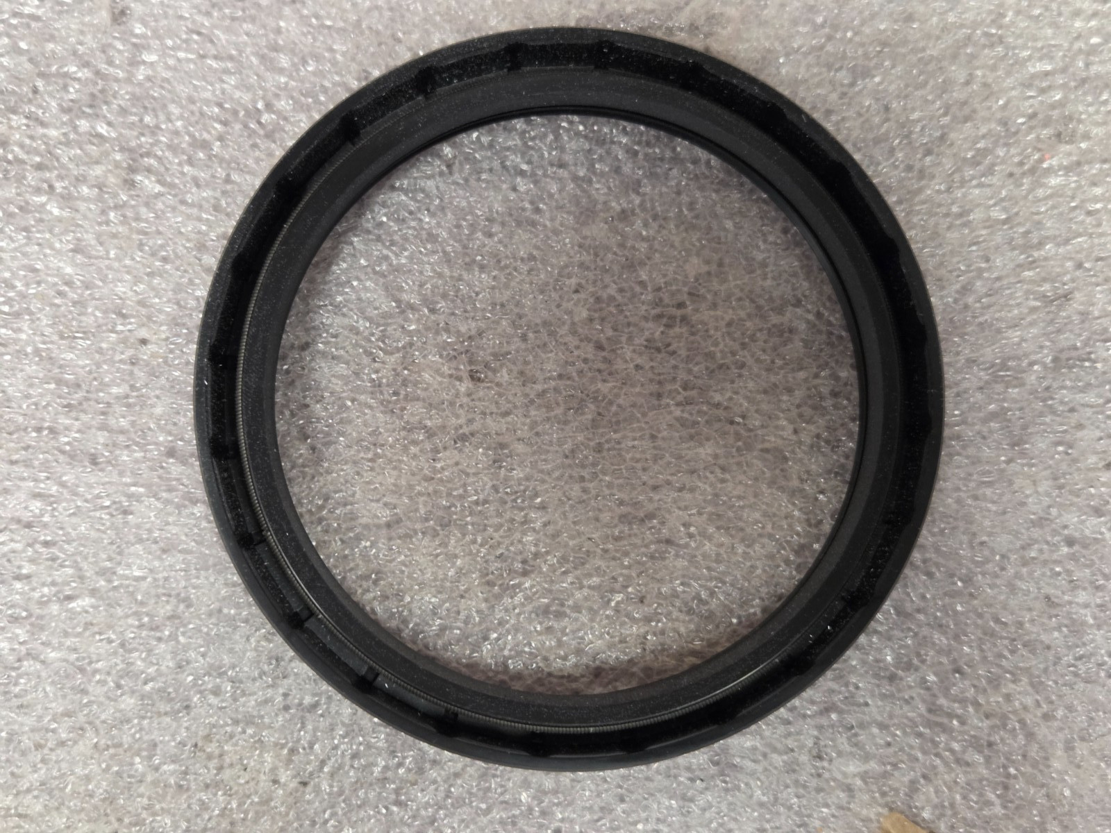 ‘1 PIECE’ – PN# 12342961 – HUMMER – SEAL, GEARED HUB – NSN: 5330-01-203-6551