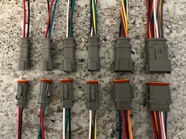 E008 Assembled Deutsch 2,3,4,6,8,12 Pin,12, 14, 16 AWG waterproof connector