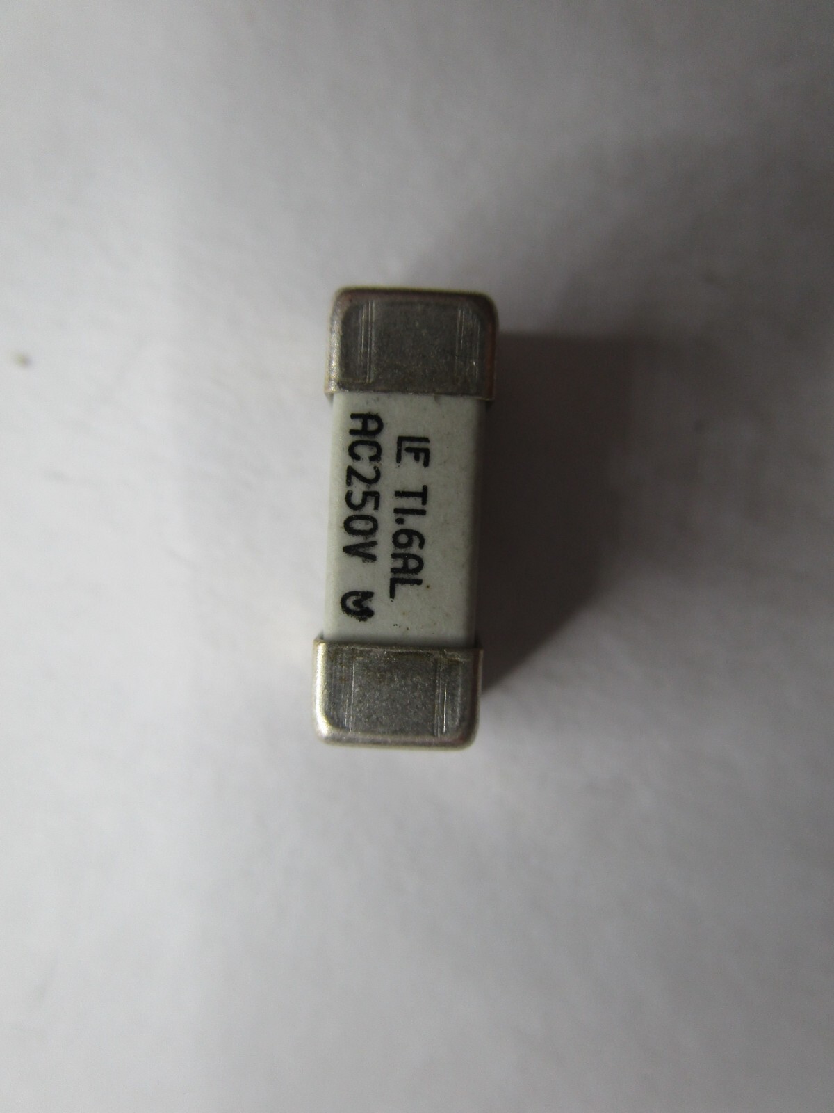 5pcs 250V 1.6A 12.10×4.5×4.5mm LF T1.6AL AC250V 046501.6DR SMD 4717 Fuse