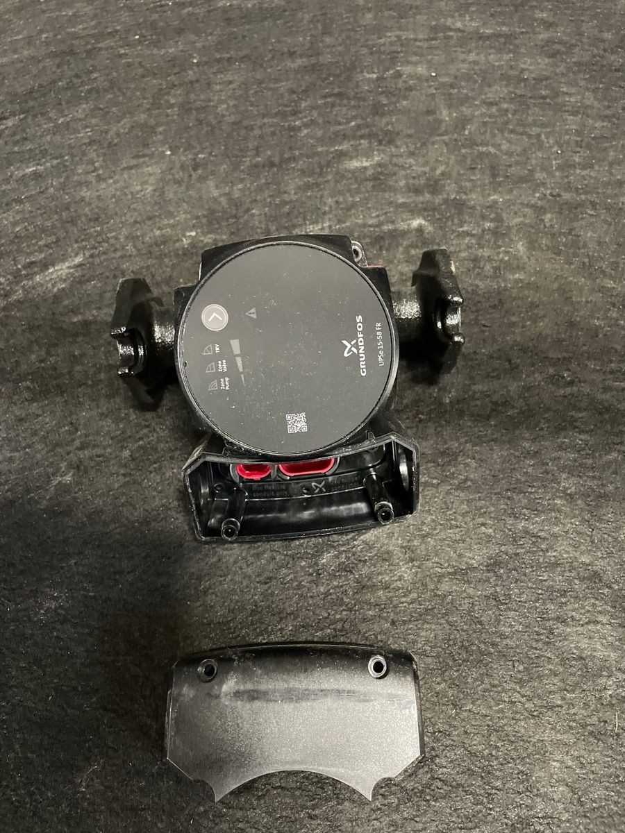 GRUNDFOS UPSe 15-58 FR High Efficiency ECM Wet Rotor Cast Iron Circulator Pump