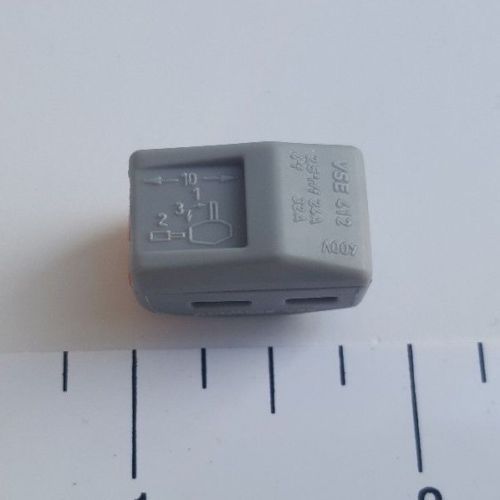 100 PCS, 222 REUSABLE TERMINAL BLOCK LEVER HOME WIRE CONNECTOR – 2 WAY