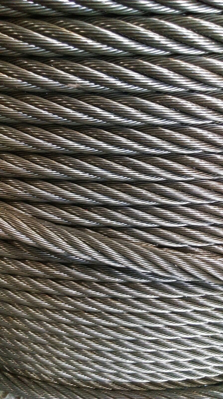 5/8″ Bright Wire Rope Steel Cable IWRC 6×26 (700 Feet)