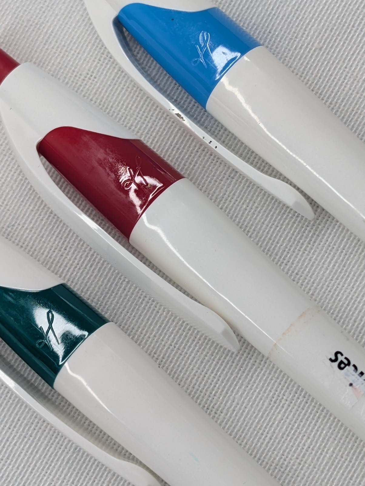500 Bulk Misprint Pens Lot JAVALINA by HUB PEN White & Multicolor Mixed Case