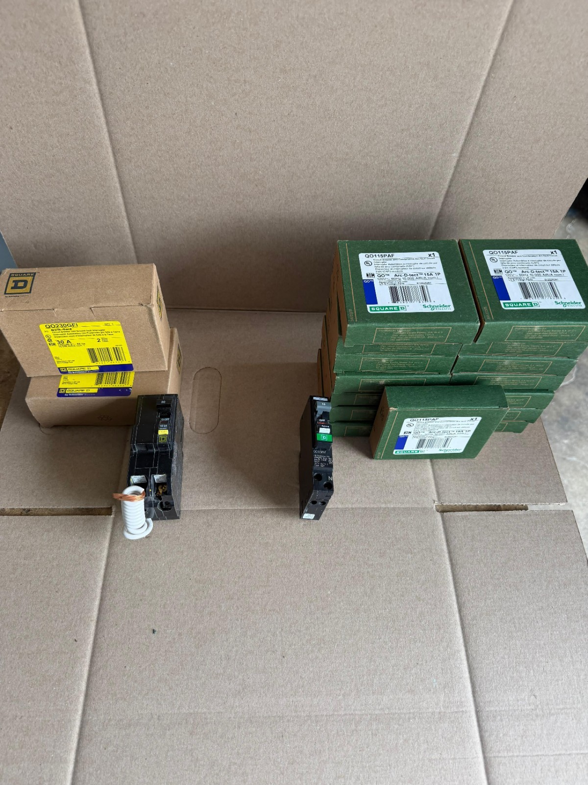 17 SQUARE D QO BREAKERS 1POLE 15A & 30A GFCI & AFCI PLUG ON NEUTRAL READY