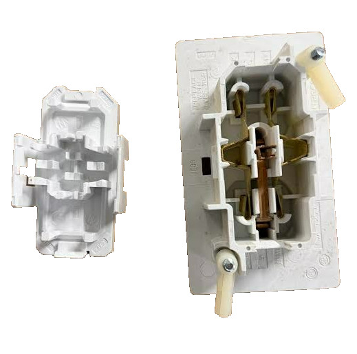 Wirecon Self-Contained Universal Duplex Receptacle White 15A 125V RV-Camper