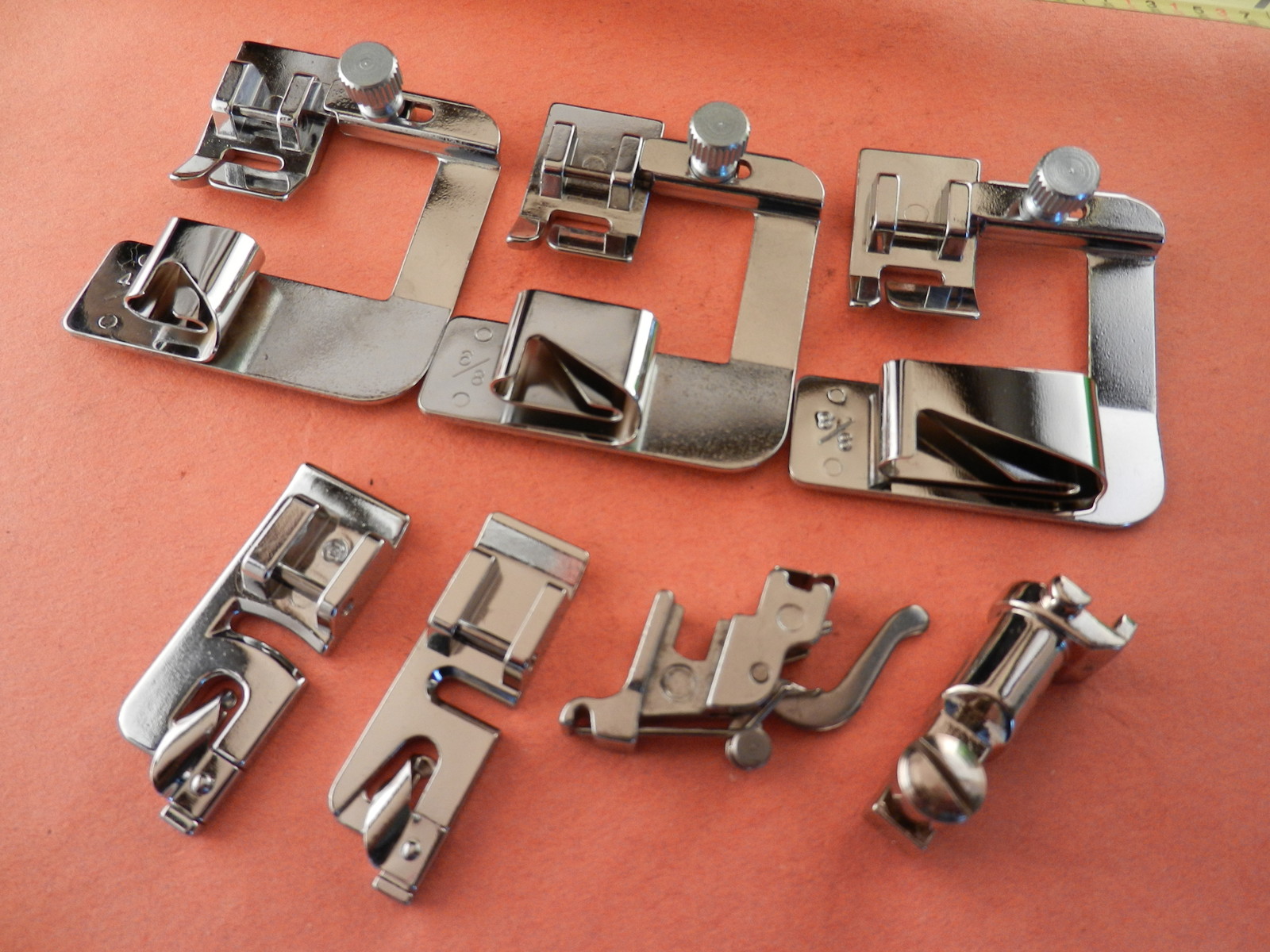 ADAPTER SNAP ON HEMMER FEET SET fits BERNINA OLD STYLE 700,732,800,830,930,