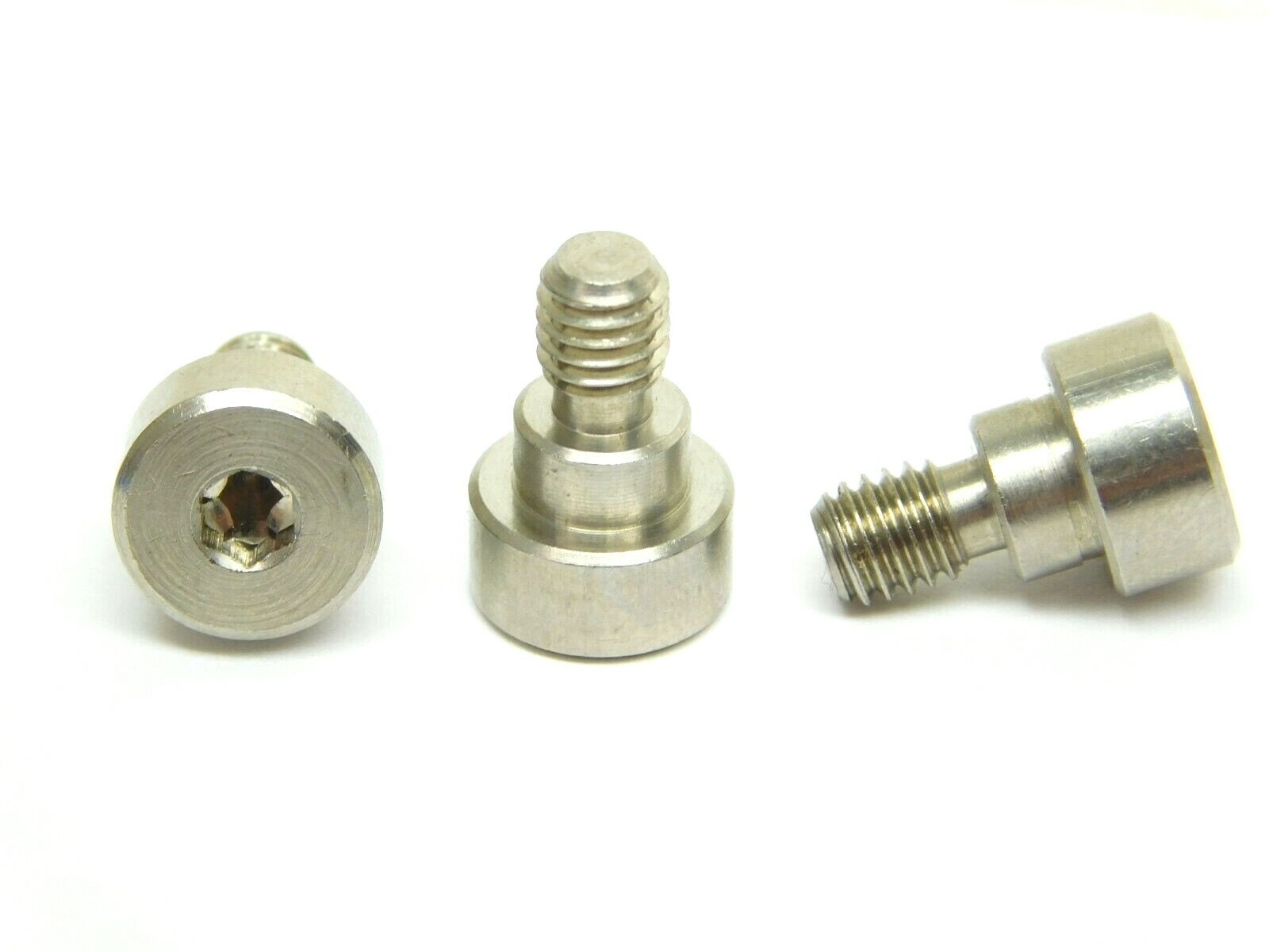 1/4″ Dia x 1/8″ Long SHOULDER SOCKET HEAD SCREW (#10-32 THREAD) STAINLESS STEEL