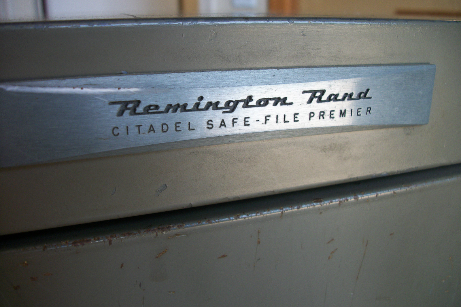 3 DRAWER REMINGTON RAND FIRE PROOF FILE CABINET FIREPROOF RECORDS CITADEL SAFE
