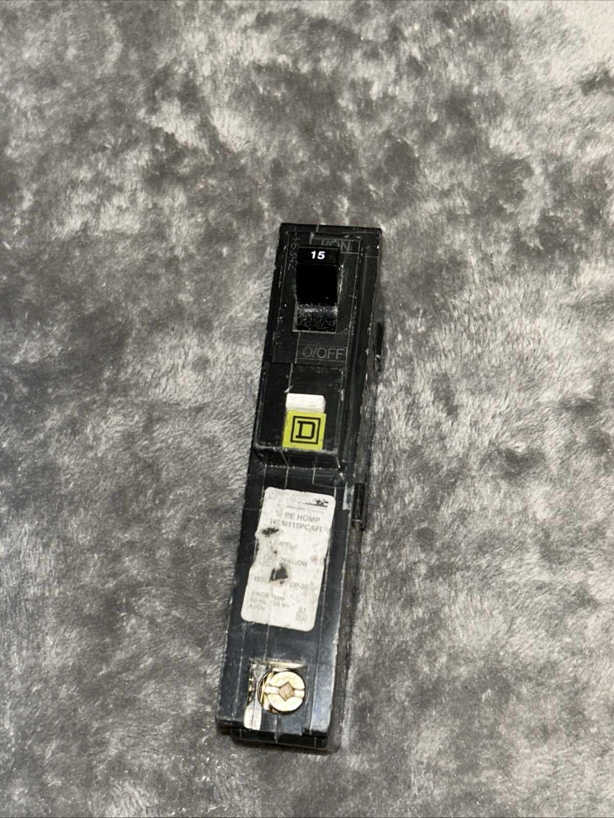 Square D HOM115PCAFI – 1 Pole – 15A – AFCI Combo Circuit Breaker