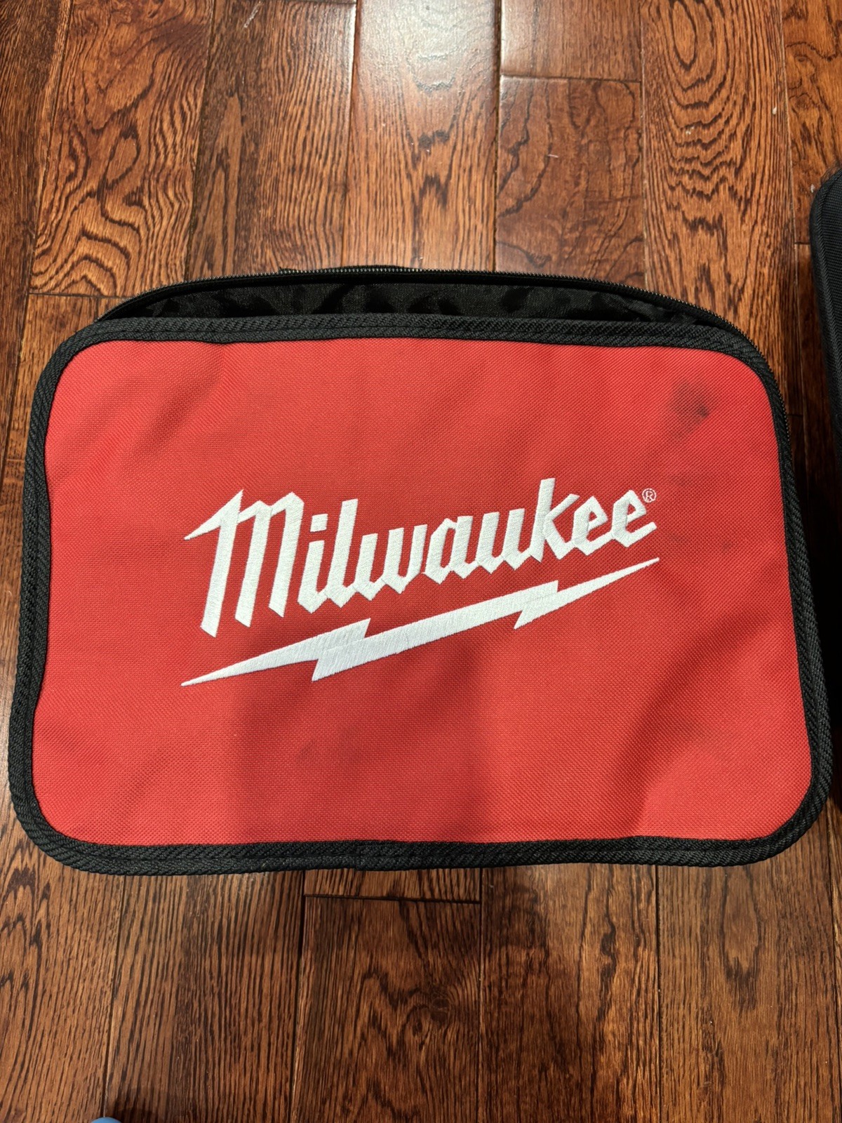 Milwaukee 3404-20 1/2″ M12 Hammer Fuel Brushless Drill Driver Kit With Bag