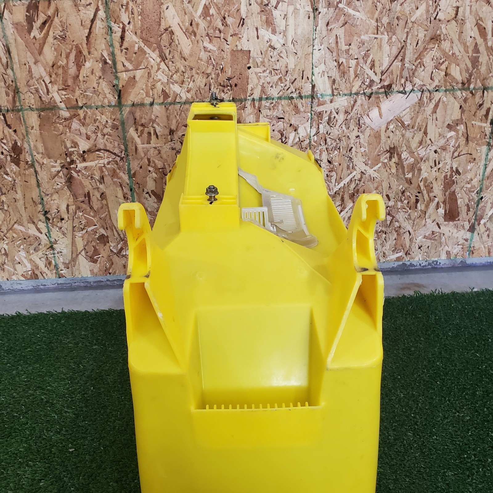 Used Seed Hopper fits John Deere 1750 1760 1780 7200 7300 AA37995 1.6