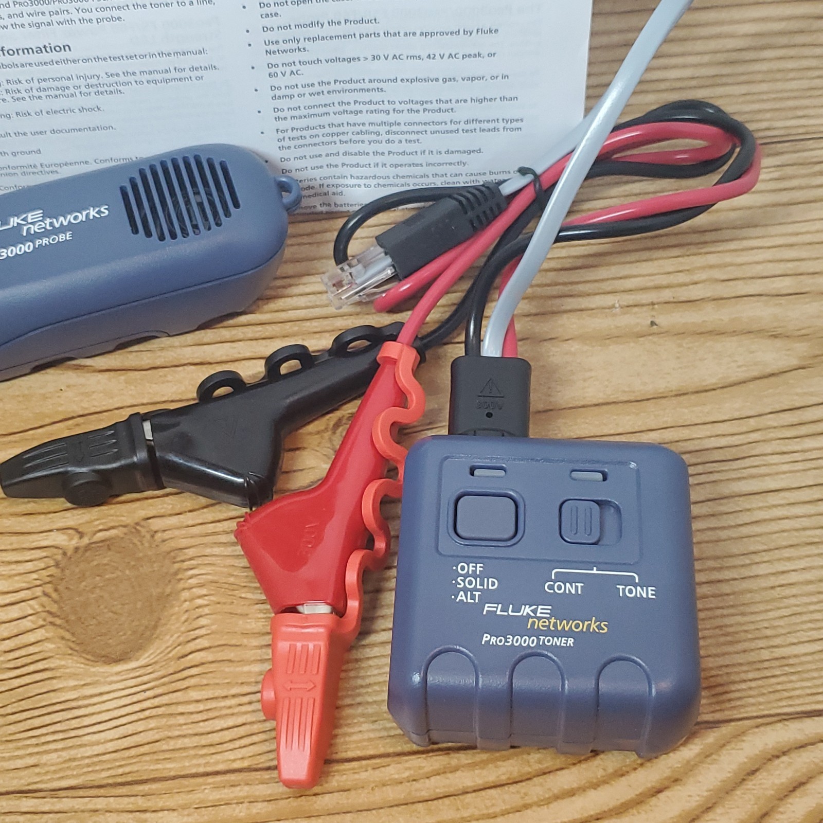 Fluke Networks Pro3000 Tone & Probe Kit with Leads and Carry Case Tested Mint