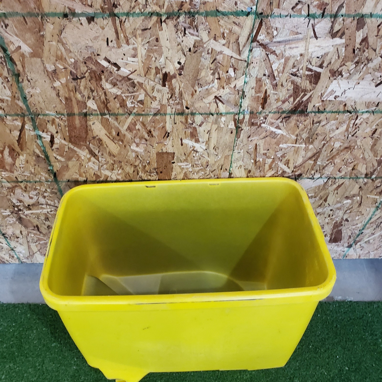 Used Seed Hopper fits John Deere 1750 1760 1780 7200 7300 AA37995 1.6