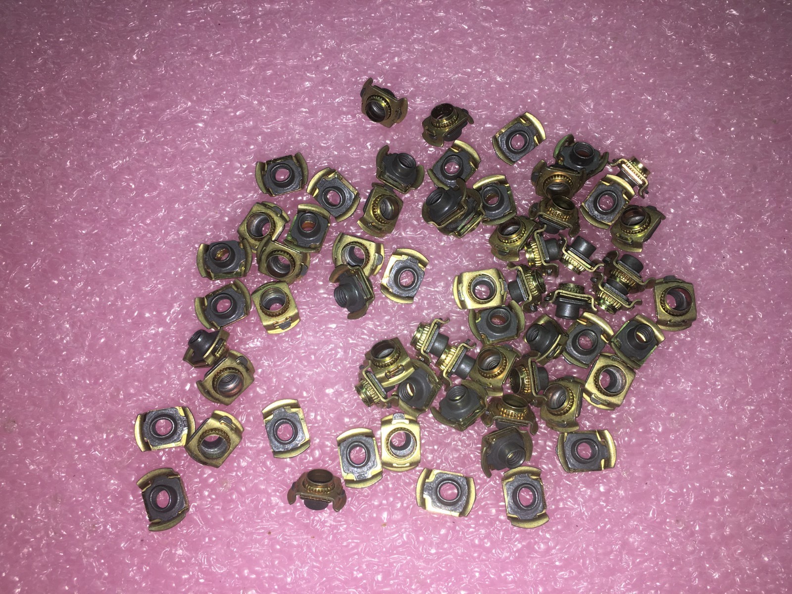 (24 PIECE LOT) MS14200-3-4, ALCOA NUT PLATE, RIVETLESS, FLOATING SELF-LOCKING