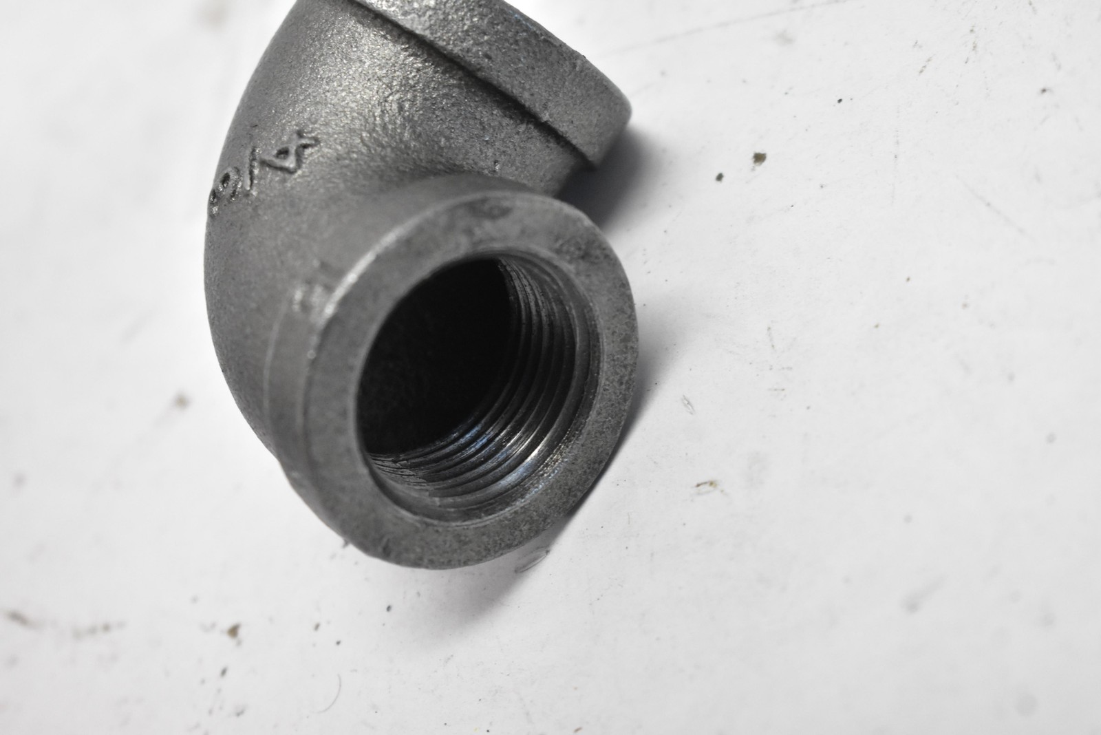 Lot of 20 3/4″ FM Vietnam Black Iron 90 Degree Pipe Elbow Fittings Threaded
