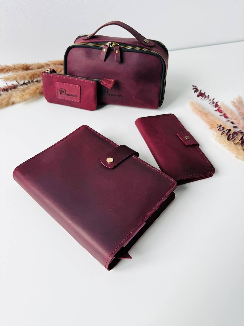 Luxury Leather Gift Set: Notebook, Wallet, Cosmetic Bag, Keychain – Personalized