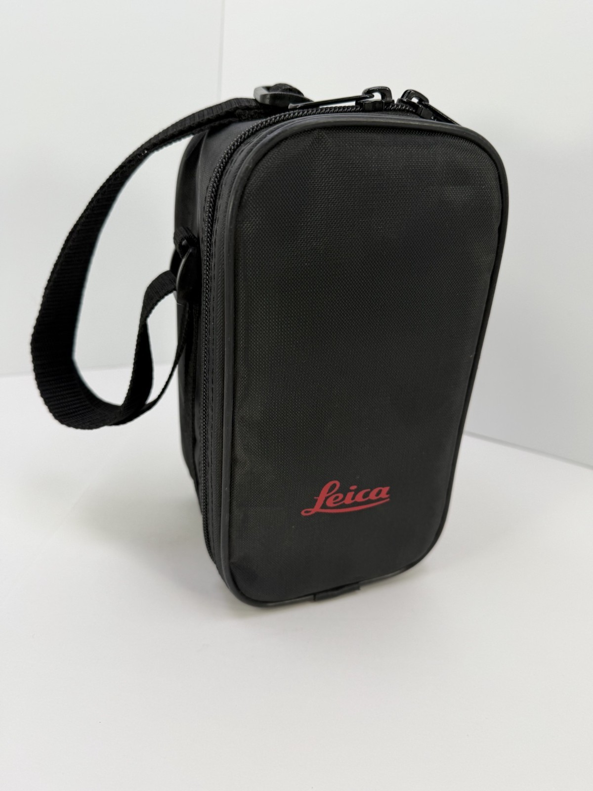 Leica MPR122 Prism with Carry Case