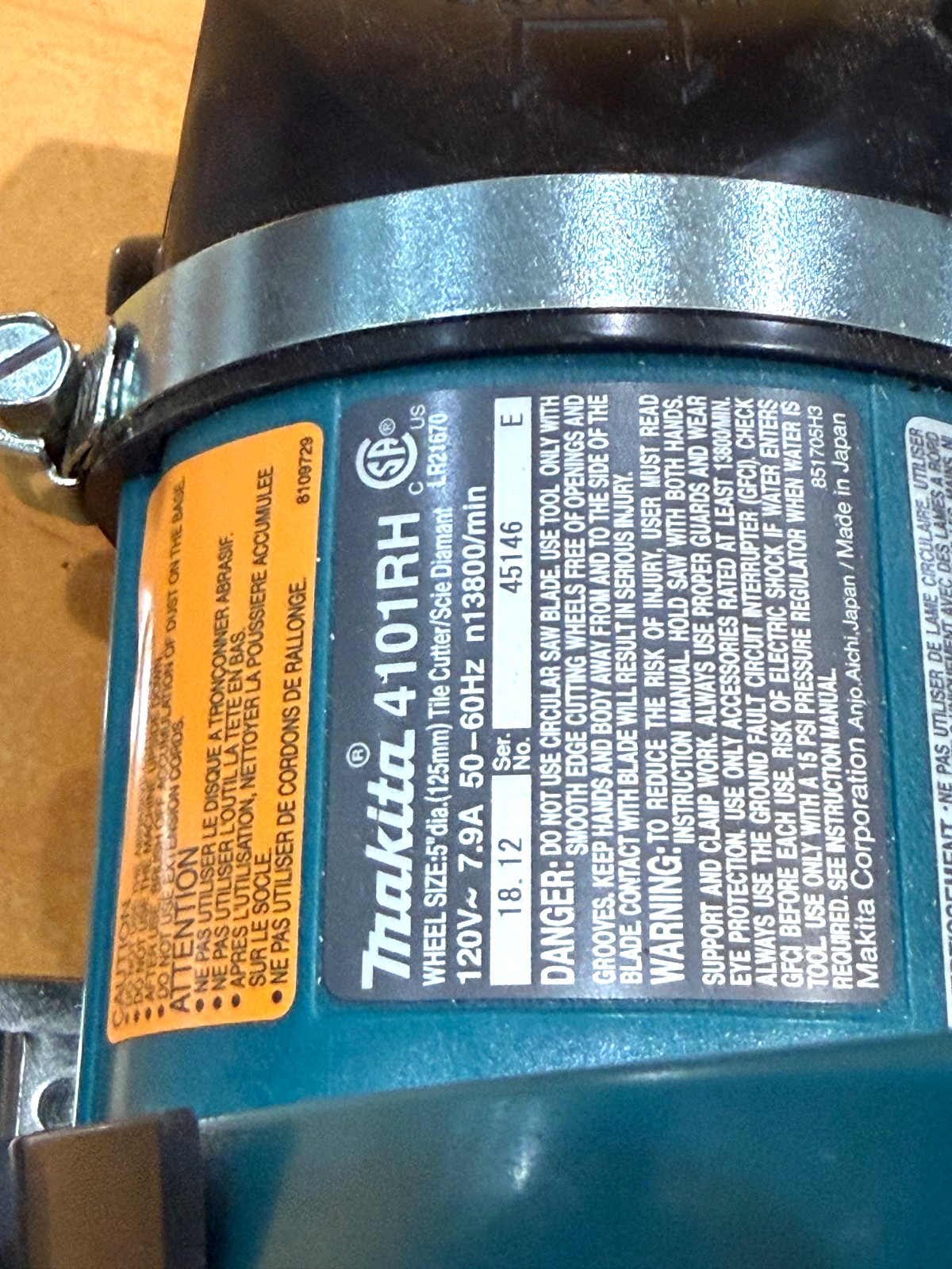 Makita 5″ 860W Masonry Saw – 4101RH-New with Carry Bag