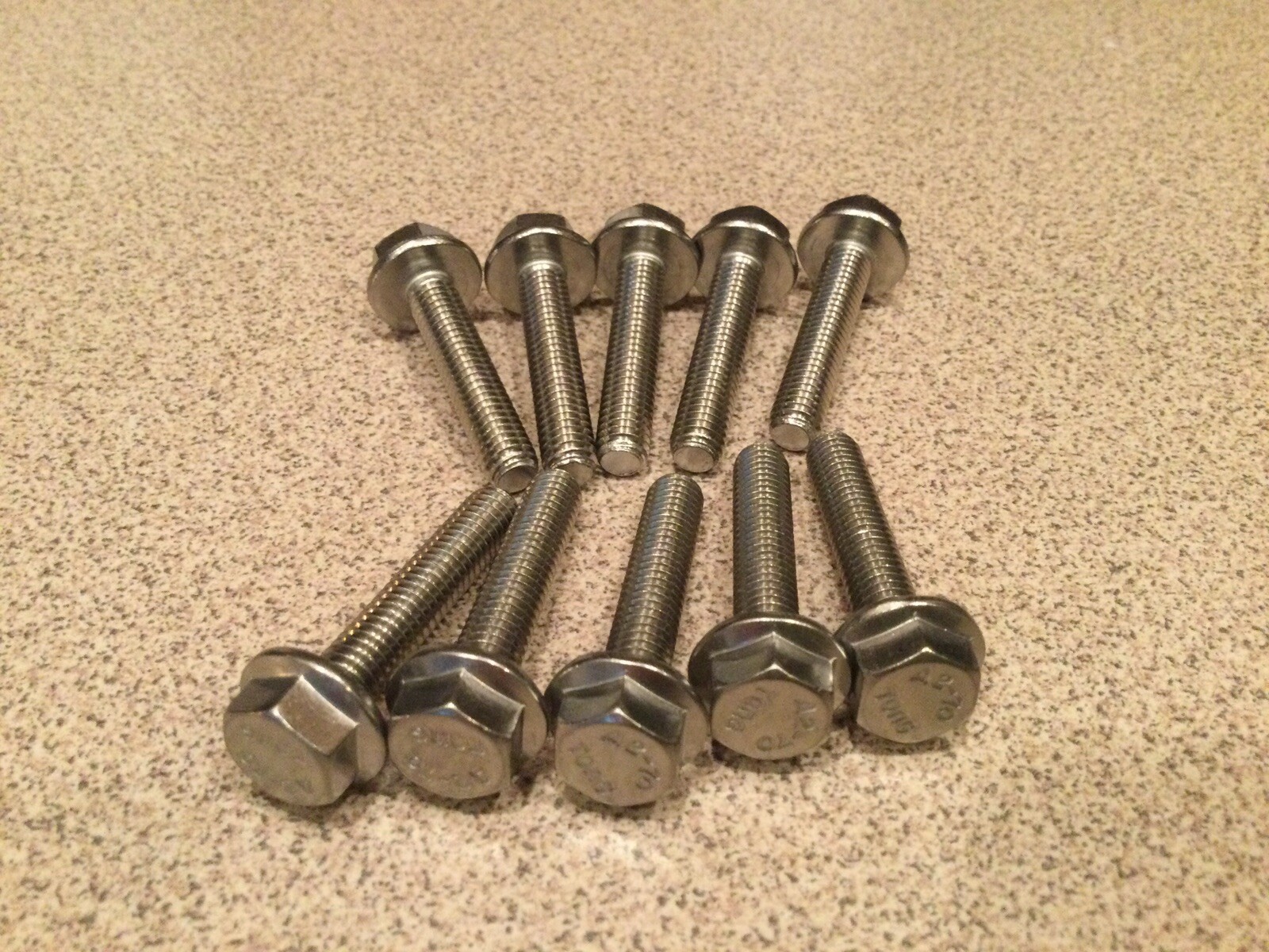 (100) M6 X 1.00 X 30 Stainless Steel DIN 6921 A2 Hex Flange Bolts M6x30mm Flange