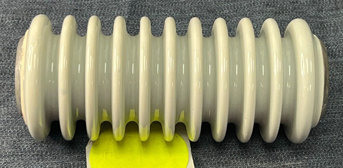 MEISTER INTERNATIONAL PORCELAIN BUS INSULATOR A20-3 13.2KV BIL: 95KV 6″ HEIGHT