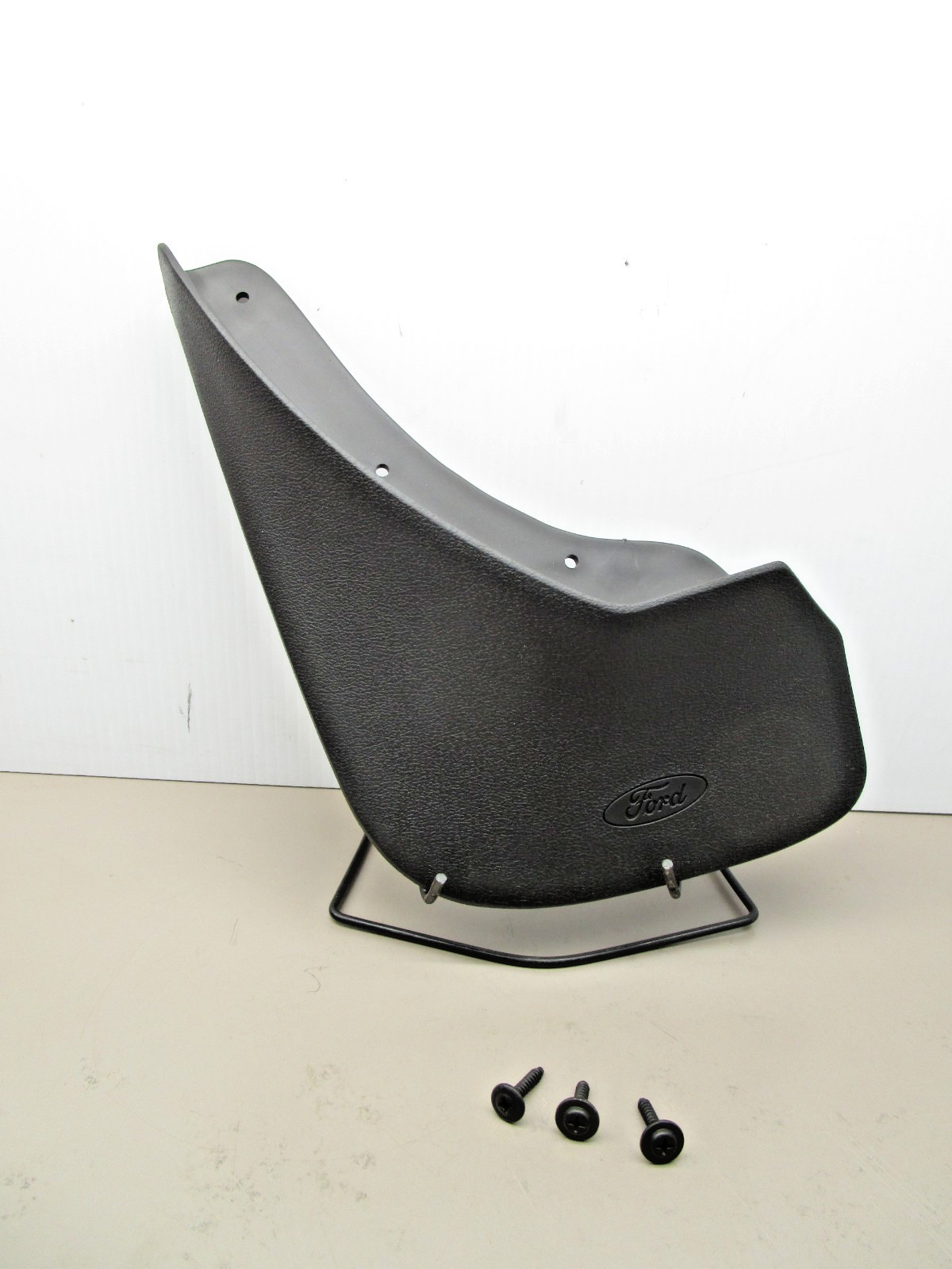 Ford F8AJ-5428371-AA Molded Splash Guard Left Rear 1998 Crown Victoria