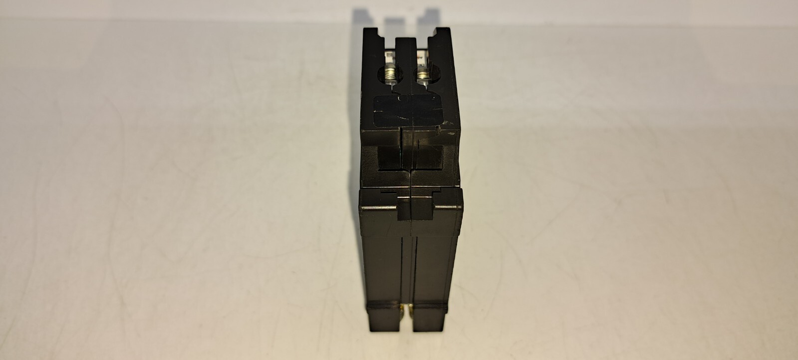 Square D HOMT1515 Homeline 2-15 Amp Single Pole Tandem Circuit Breaker NEW