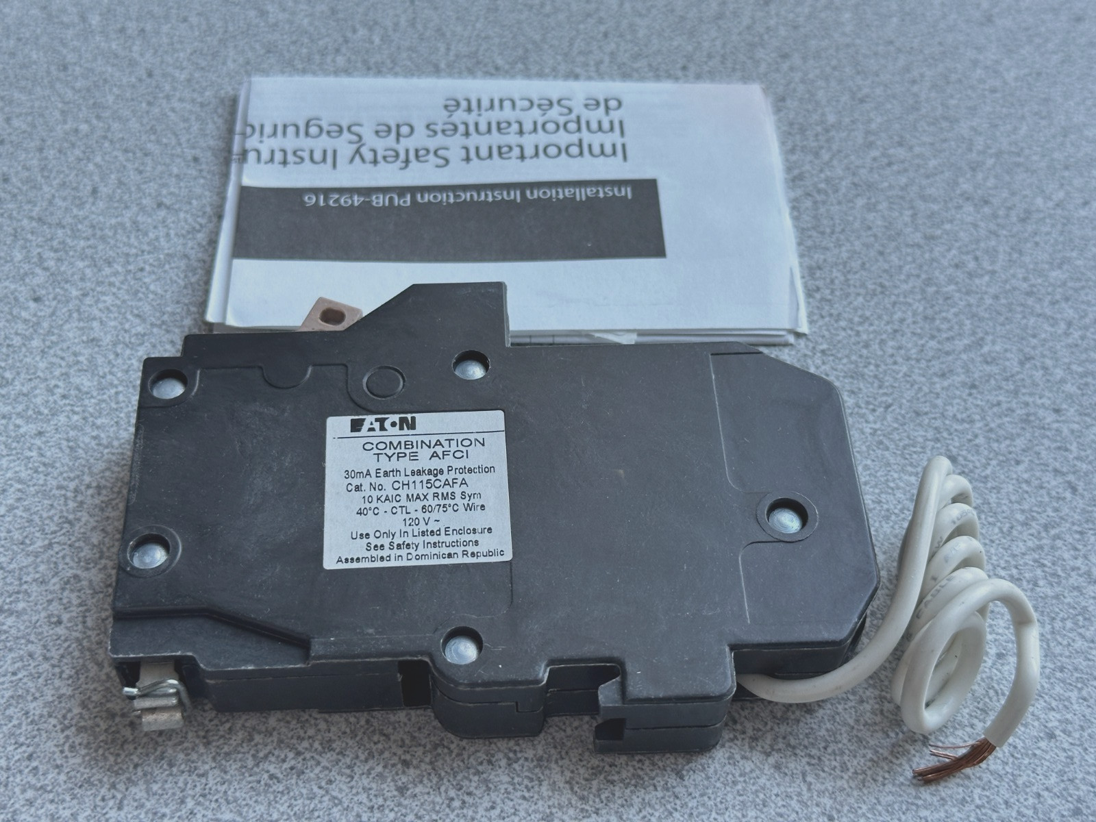 NEW in Box EATON CH115CAFA 15 AMP Combination Type AFCI Circuit Breaker 120V