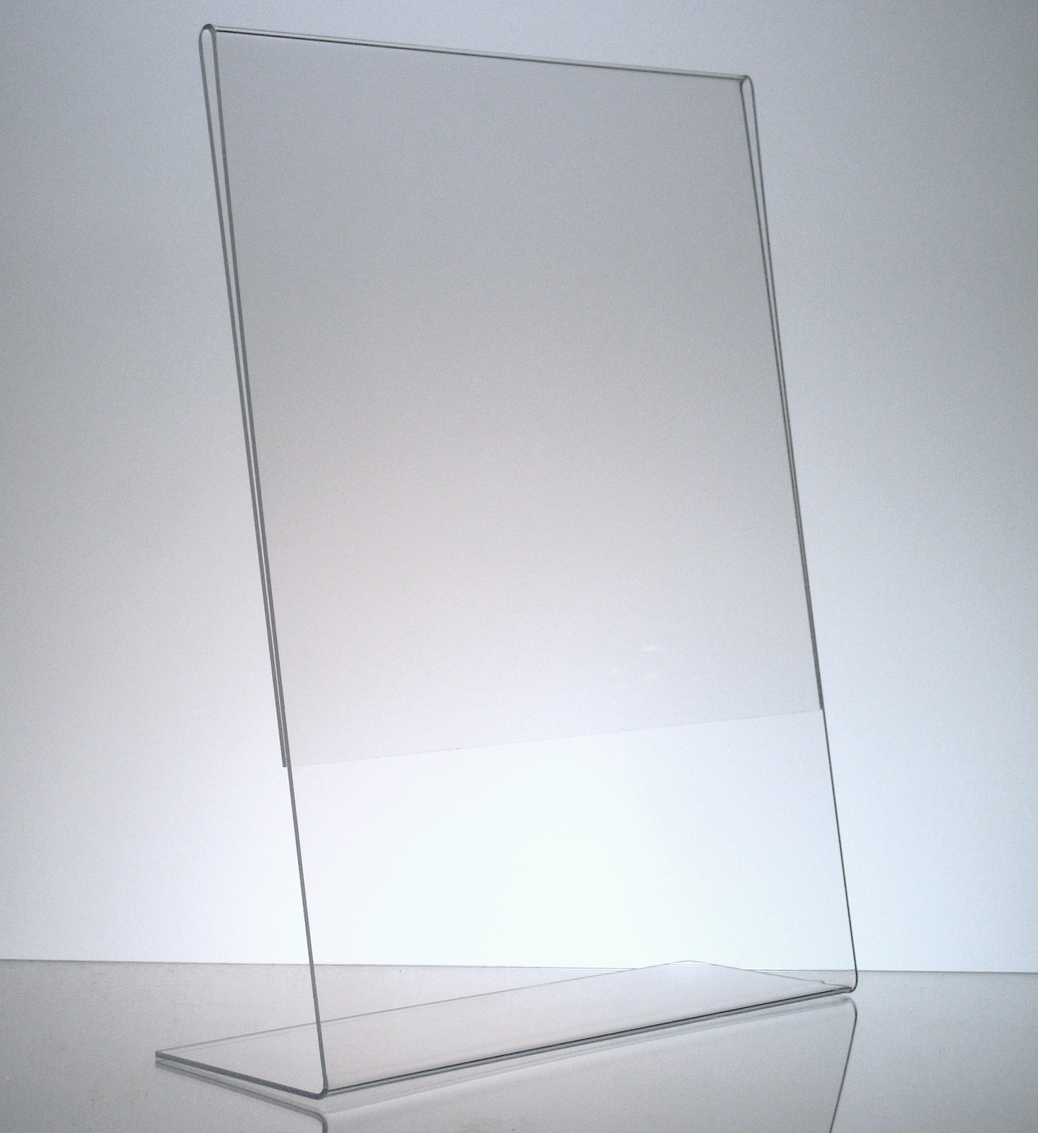 Dazzling Displays 25 Acrylic 8.5″ x 11″ Slanted Picture Frame Holders