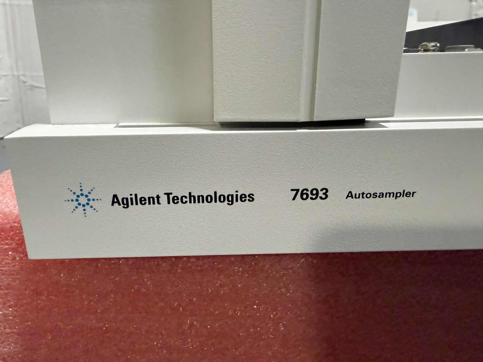 Agilent G4514A 7693 Autosampler w 100-position sample tray for GC System