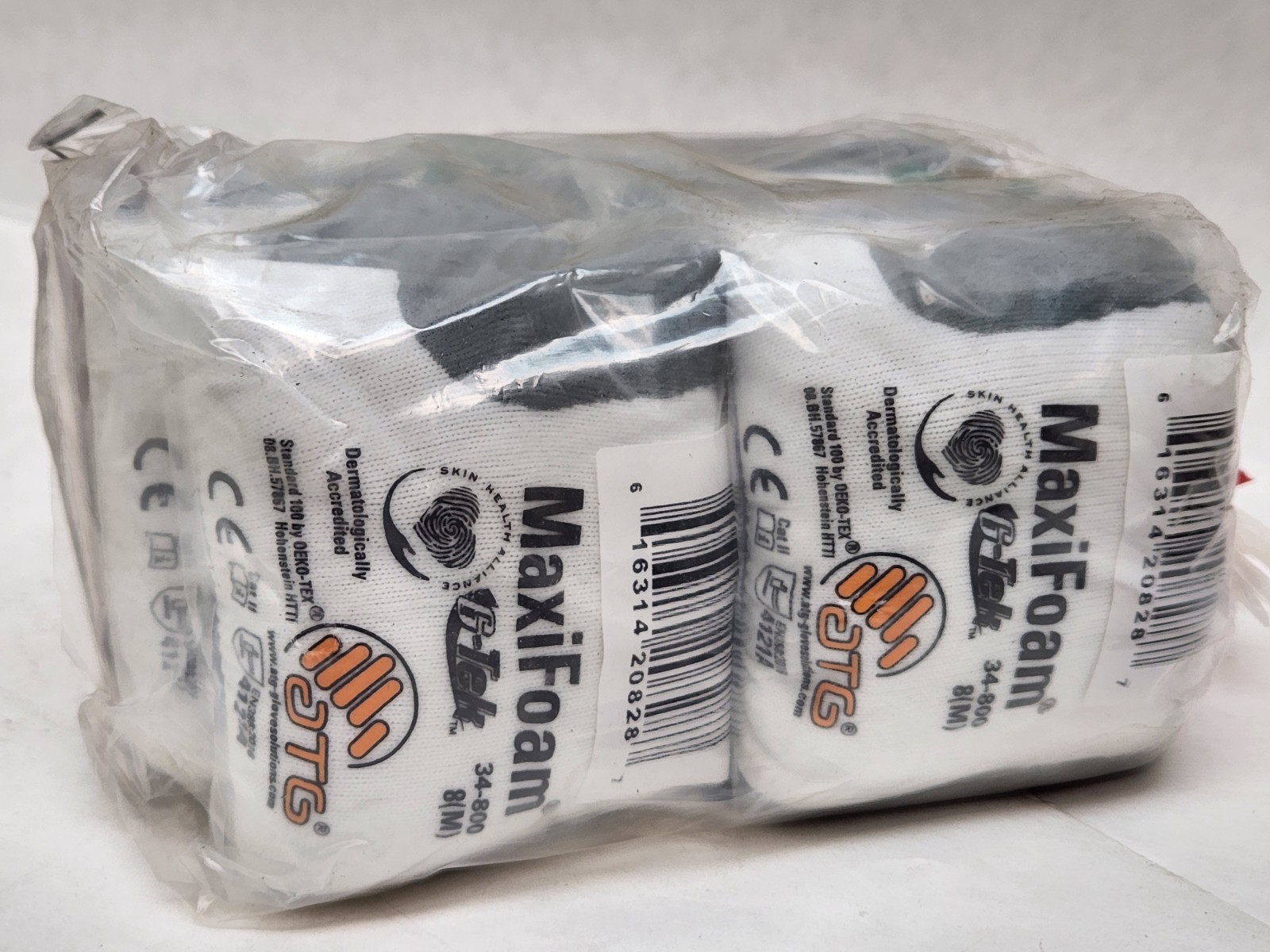 6 Pairs – PIP 34-800 MaxiFoam G-Tek Premium Nitrile Foam Coated Gloves Size: Med