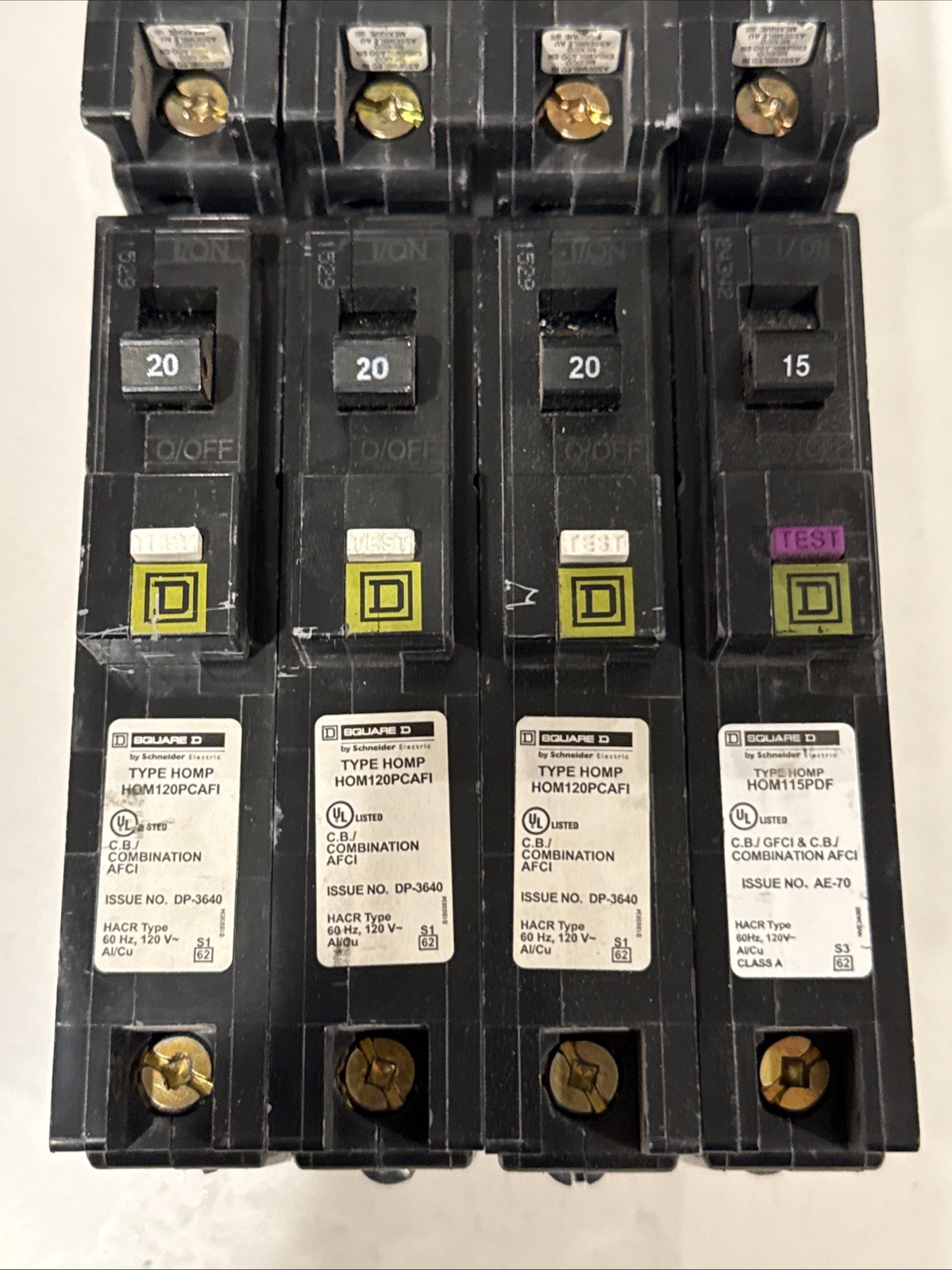 Square D 3 HOM120PCAFI 4 HOM115PCAFI AND 1 HOM115PDF Lot Of 8