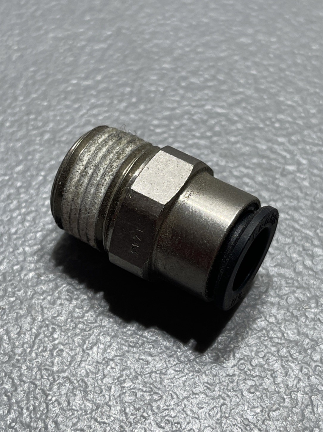 Lot of 24 Legris 3/8” Push to Connect Reducer Straight NPT 1/2” Fittings