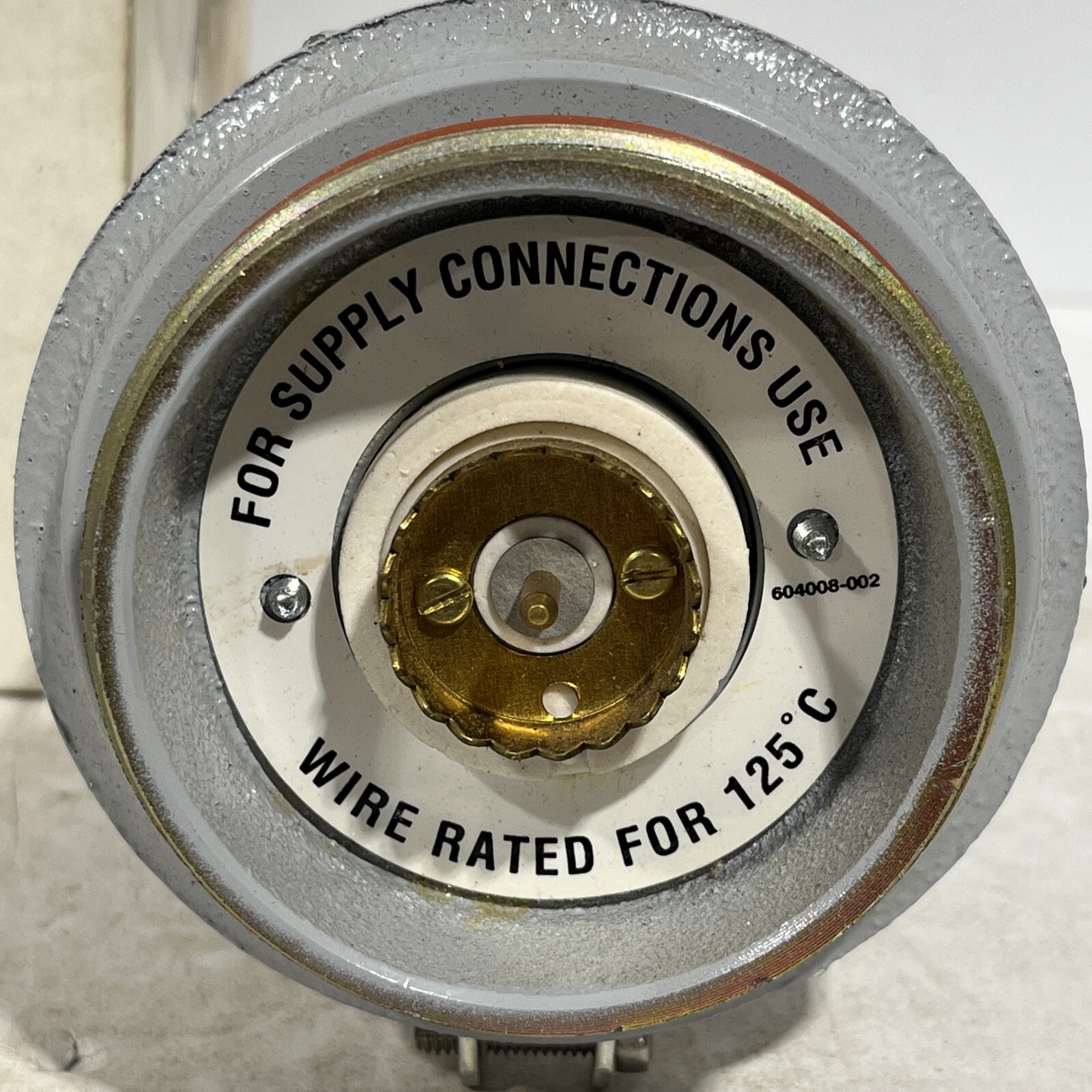 Appleton VU100M Unit Adapter & Guard 60 to 150w 150 VAC for V-51 Fixtures